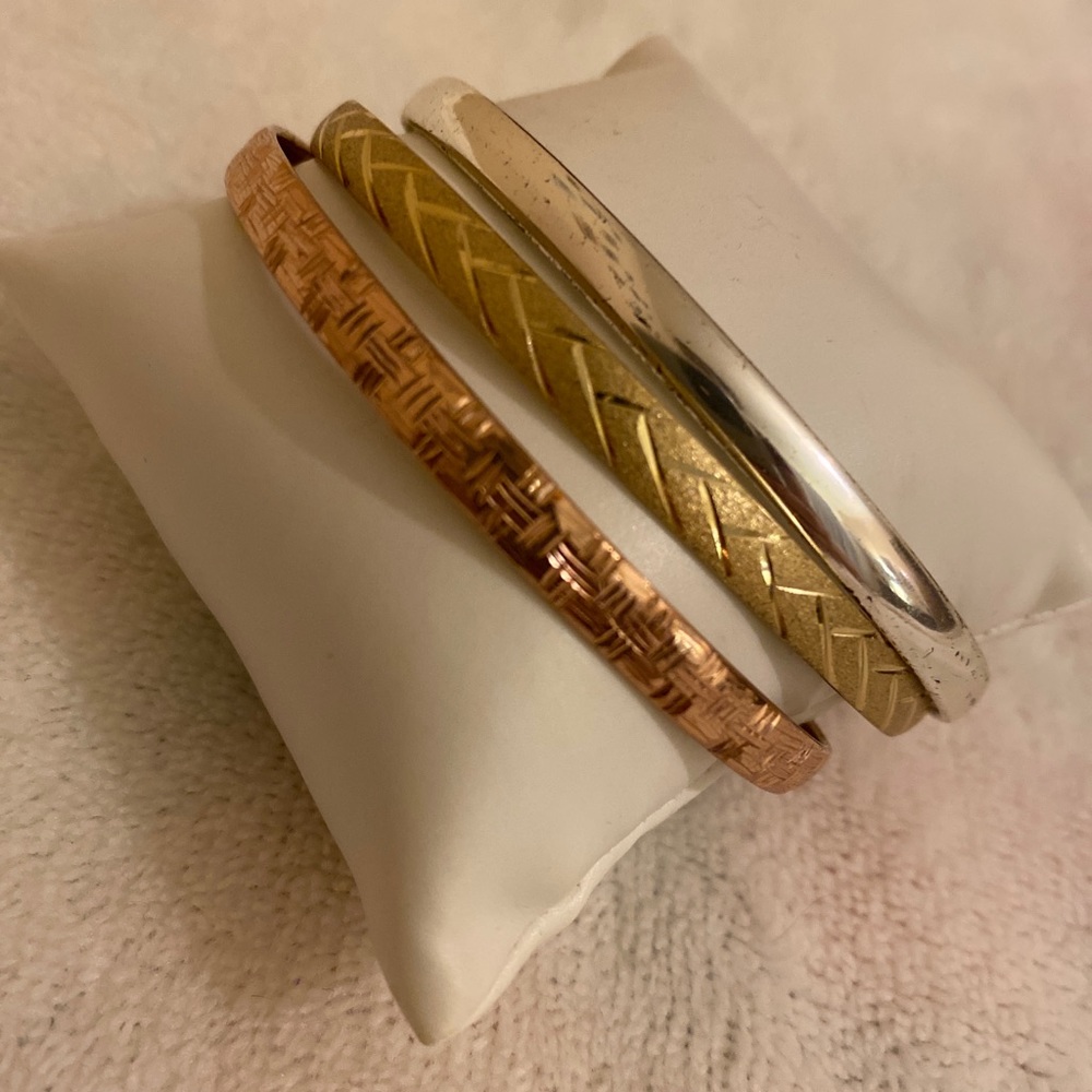 Bangle bracelet set